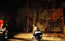 У Києві згорів склад заводу