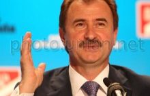 Попов упевнений, що переможе на виборах