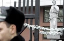 Допит Тарути розпочався з запізненням