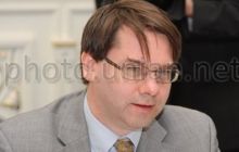 МВФ готов продолжить диалог с Украиной, но просит сократить бюджетный дефицит