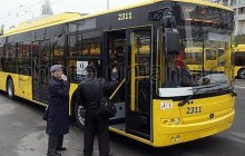 Столичні автобуси і тролейбуси тимчасово змінять маршрути