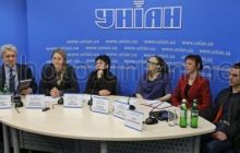 Женские организации в понедельник потребуют отставки правительства