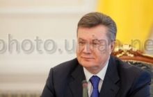 Янукович позвал президента Эстонии в Украину