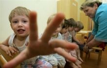 РФ требует от США следить за усыновленными российскими детьми