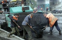 Киевские дороги решили ремонтировать ночью