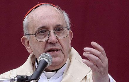 Папа Франциск призвал людей быть чуткими и заботиться друг о друге / Фото: jesuit.org