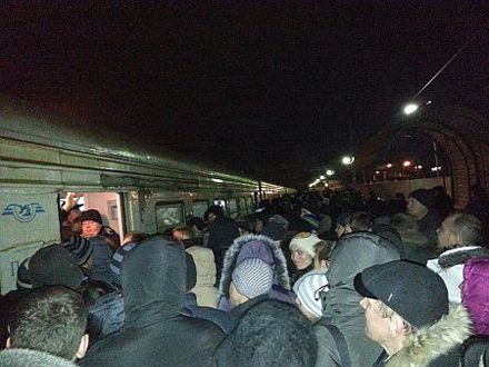 На платформах - стовпотворіння / Фото з Facebook Вікторії Бондар На платформах - стовпотворіння / Фото з Facebook Вікторії Бондар