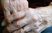 В Кривом Роге пенсионерка хранила под кроватью арсенал оружия
