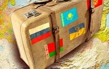 Азаров заявив, що Україна намагається стати в МС спостерігачем
