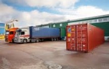 Столичні митники за рік втричі скоротили кількість оглядів вантажів