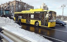В КГГА утверждают, что почти весь транспорт возобновил работу
