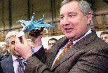 Терорист Гіркін висміяв поранення Рогозіна у сідниці