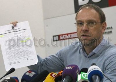 Власенко: Юлия Владимировна требует, чтобы ее доставили, даже с риском для здоровья