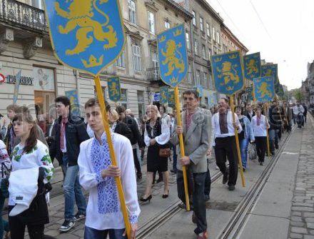 Парад вишиванок на честь дивізії 'Галичина' (фото)