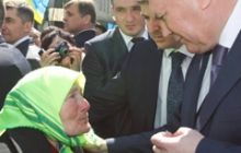 Янукович сказал пенсионерам, что в жизни сказок не бывает