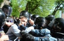 Через сутичку в Тернополі затримали 6 осіб - міліція запевняє, що працювала виключно ліктями