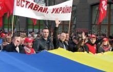 Київська влада обіцяє не заважати опозиції «піднімати» столицю