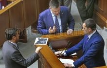 Тягнибок може подати на Захарченка в суд