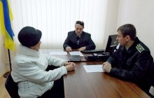 У Чернігові постійно триває прийом відвідувачів в приймальні МО України