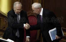 Азаров та Рибак привітали киян з Днем міста