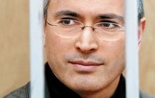 Ходорковський каже, що Путіна врятує лише радикальна зміна системи або війна