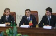 Спикером парламента Молдовы избрали демократа