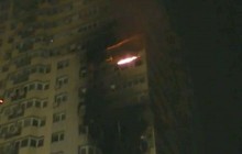 У Києві горів 25-поверховий будинок. Відео
