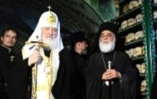 Патриарх Кирилл поклонился святыням Русского на Афоне Свято-Пантелеимонова монастыря