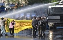 В Турции полиция готовит водометы и слезоточивый газ