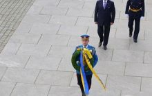 Янукович в Белграде возложил венок к Памятнику неизвестному герою (фото)