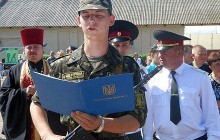 В воинских частях 8-го армейского корпуса новобранцы приняли присягу