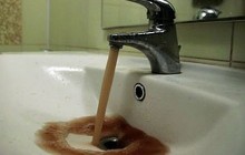 На столичній Борщагівці промиють труби: водою краще не користуватися