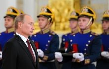 Путина пригласили на раскопки, пообещав снабдить детским совочком