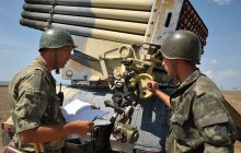 В Крыму продолжаются полевые учения с боевой стрельбой