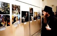 В Святогірській лаврі відкрилася фотовиставка, присвячена 300-річчю Олександро-Невської лаври