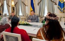 Янукович встретился с индейскими вождями (фото)