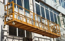 У Києві будівельна люлька з 5-ма робітниками впала з восьмого поверху