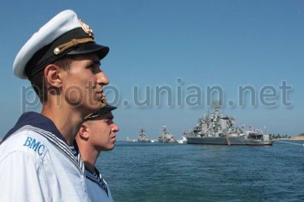 ВМС празднует День флота