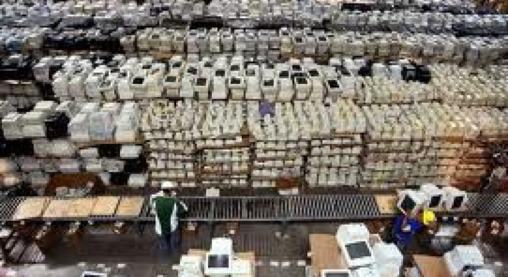 Електронне сміття в Україні: викинути не можна переробити