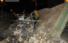 В Киеве внедорожник врезался в трактор (фото, видео)