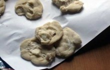 Жінка наліпила засудженому пельмені з наркотиками