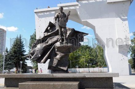 Пам'ятник Висоцькому в Харкові включено до меморіалу 'Вертикаль' (фото)