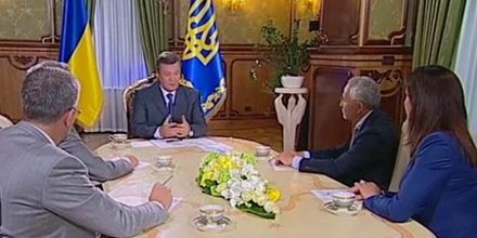 Виктор Янукович дал интервью тележурналистам