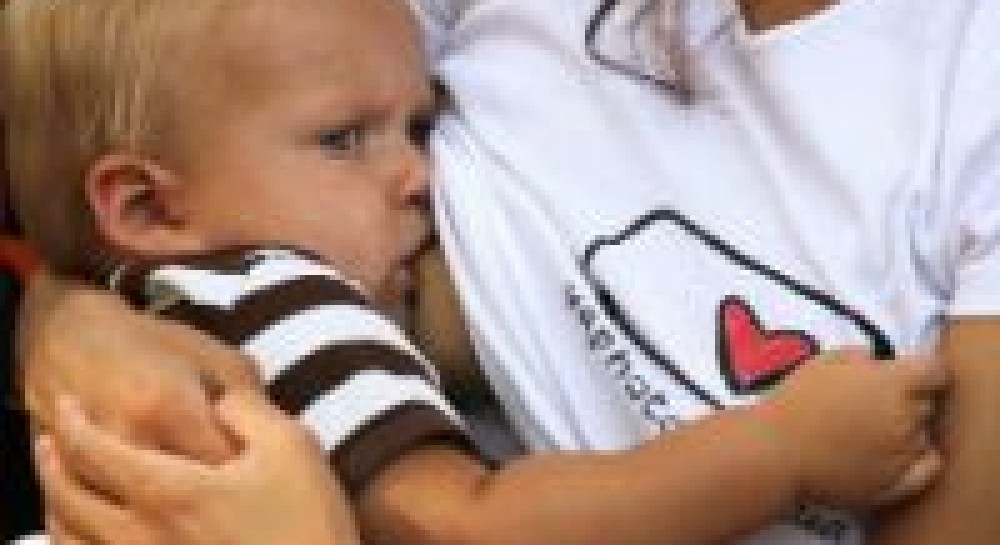 Природне вигодовування зміцнює імунний захист немовляти