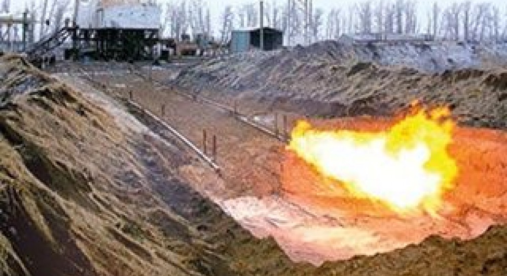 Места добычи сланцевого газа в сша. Газовая сланцы. Последствия добычи сланцевой нефти. Технология добычи природного газа схема. Последствия добычи сланцевого газа в сша.