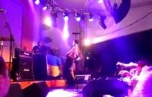 Азаров возмущен "бескультурьем" панков из Bloodhound Gang