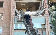 В Луганске под завалами ищут еще одного жителя разрушенного дома