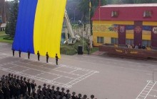 Во Львовском гарнизоне почтили государственный Флаг