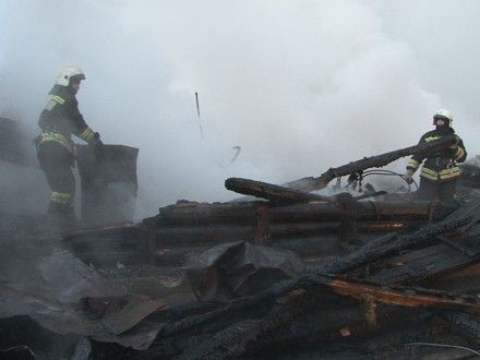 СК: В России при пожаре в психбольнице погибли 37 человек (фото) СК: В России при пожаре в психбольнице погибли 37 человек (фото)