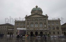 Нацбанк Швейцарии спас страну от рецессии
